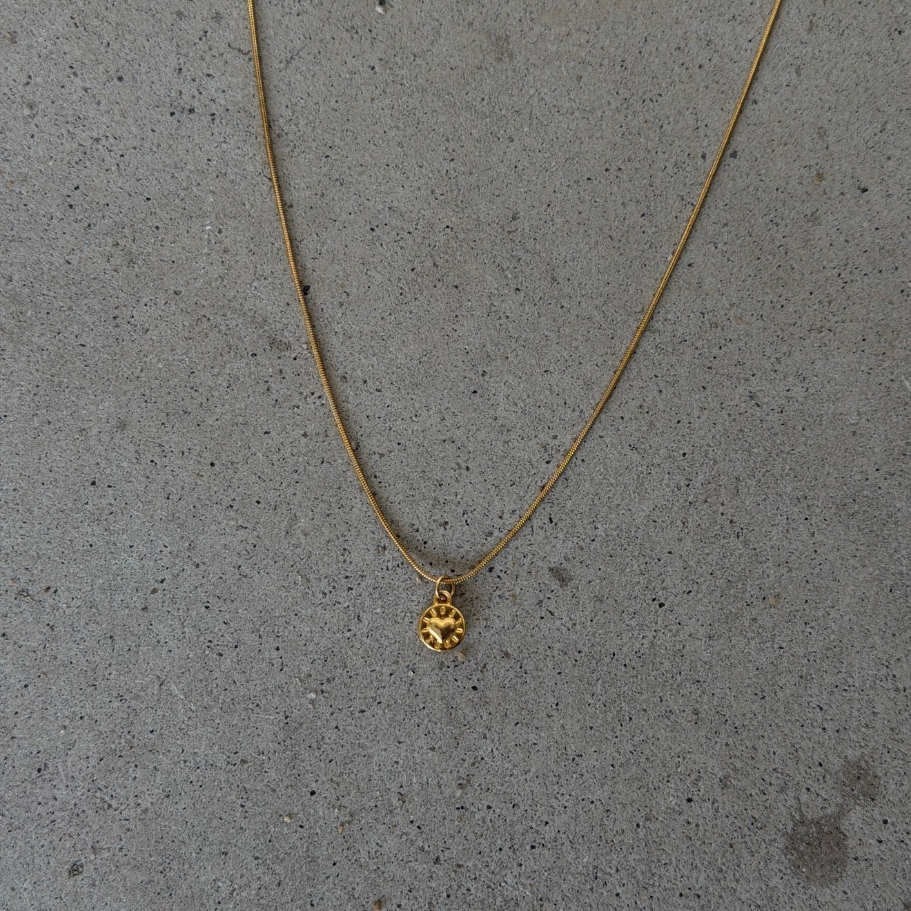 Colar Fin Dourado