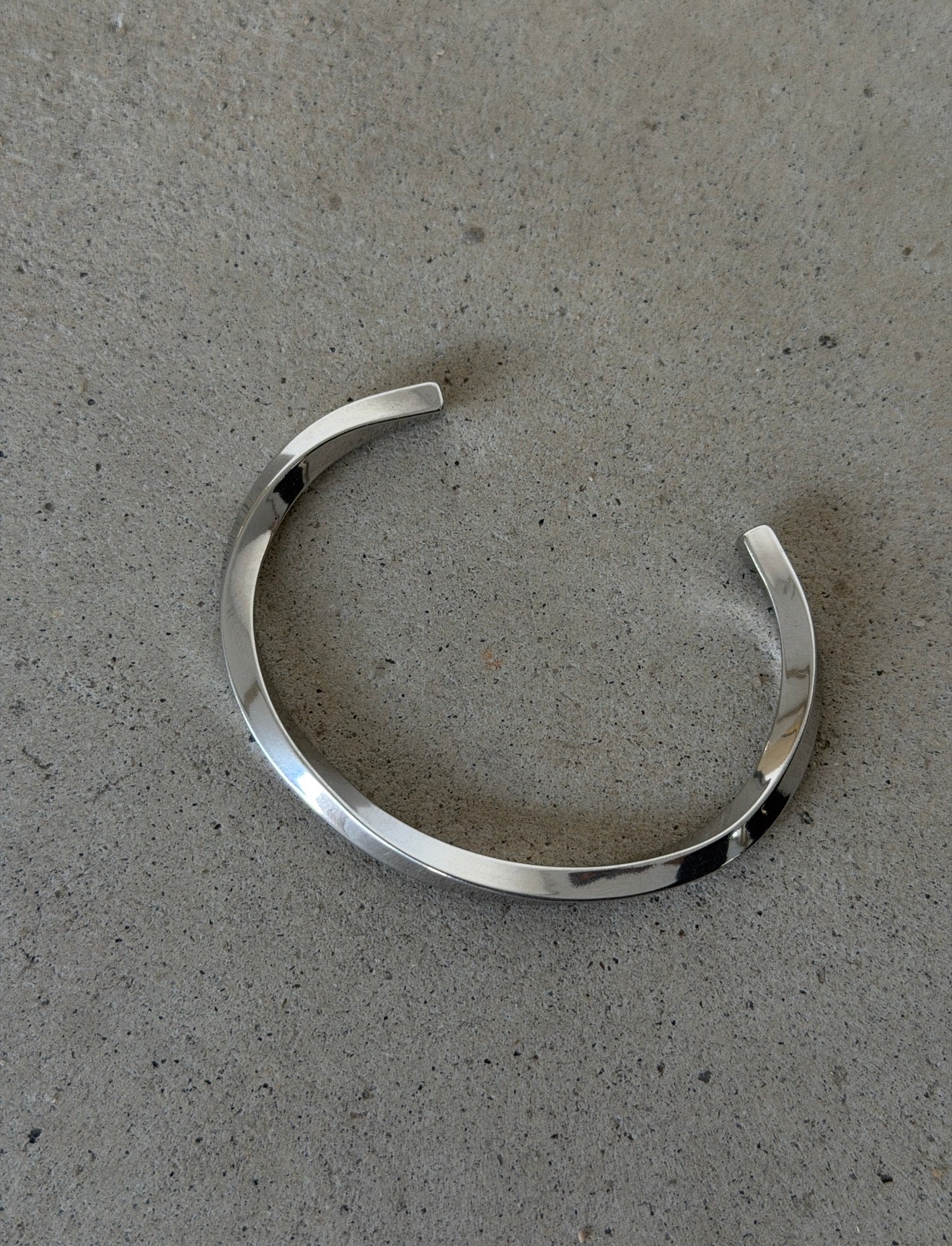 Bracelete Con de aço inoxidável