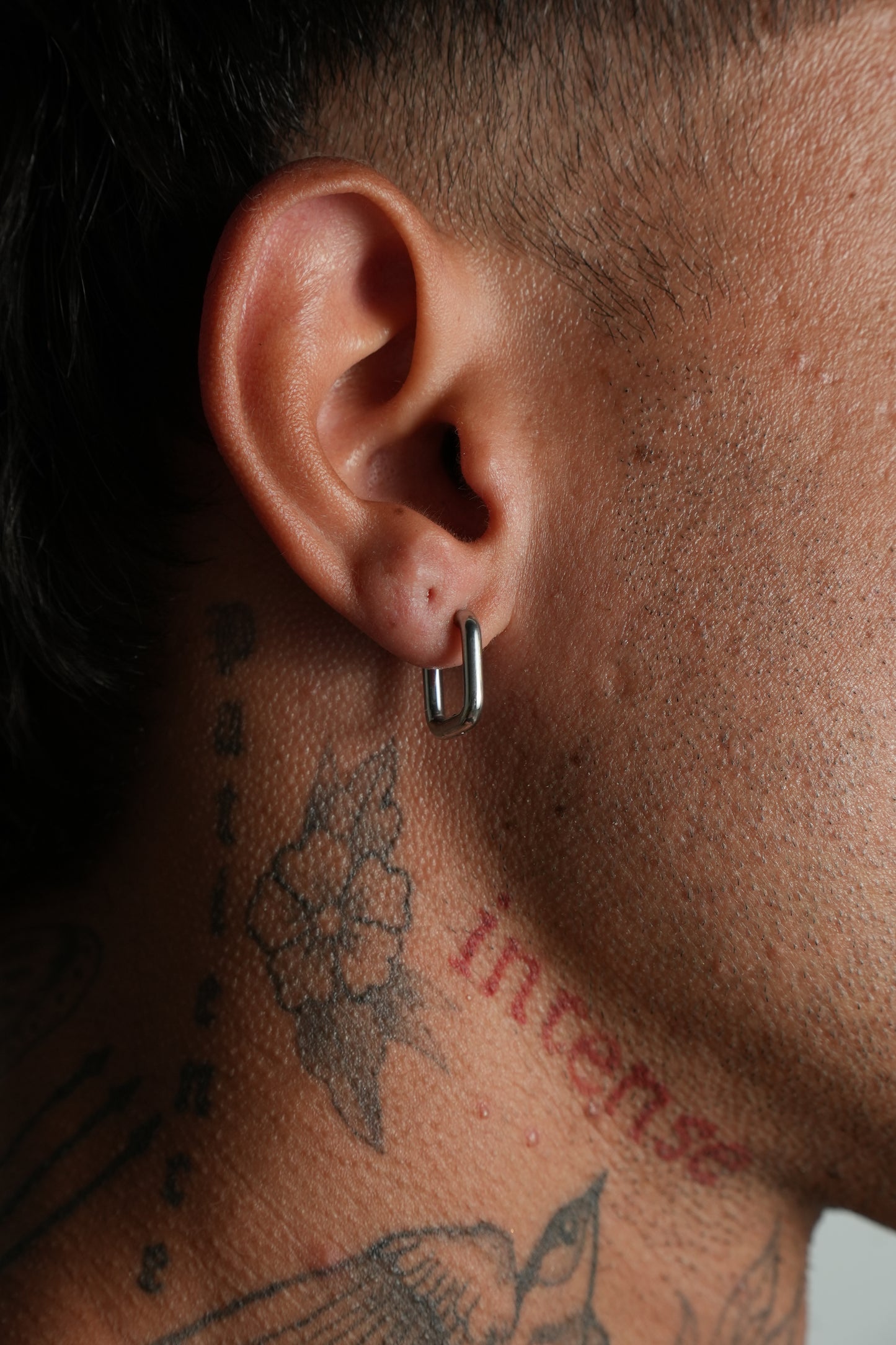 Brinco Retangular de Aço Inoxidável